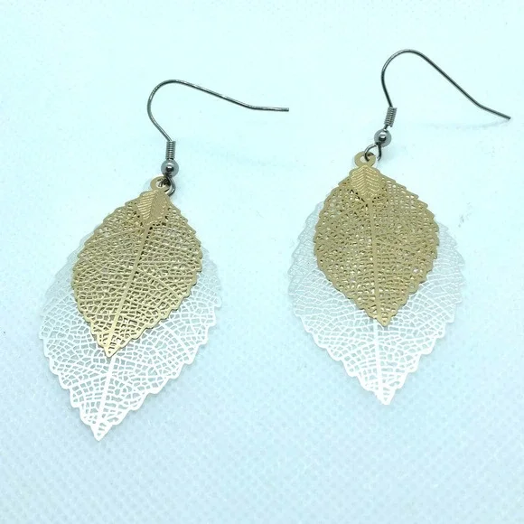 BOHO LEAF EARRINGS DROP EARRINGS NEW DOUBLE LEAF GOLD SILVER FAST SHIP! - Picture 2 of 7